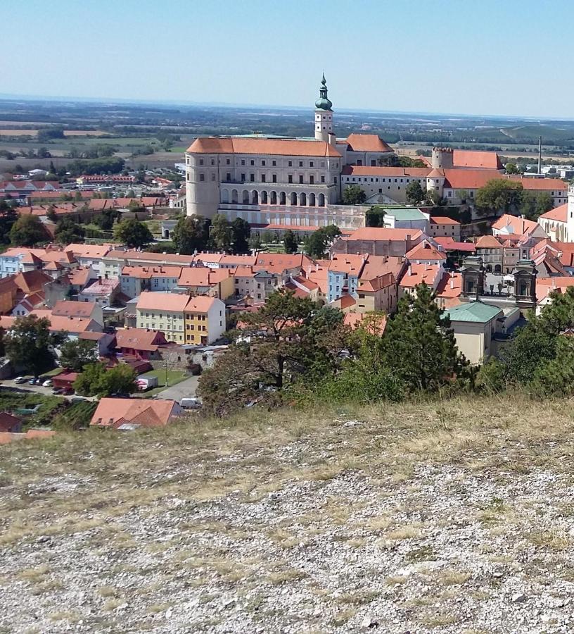 Apartment Laurot Mikulov Exterior foto